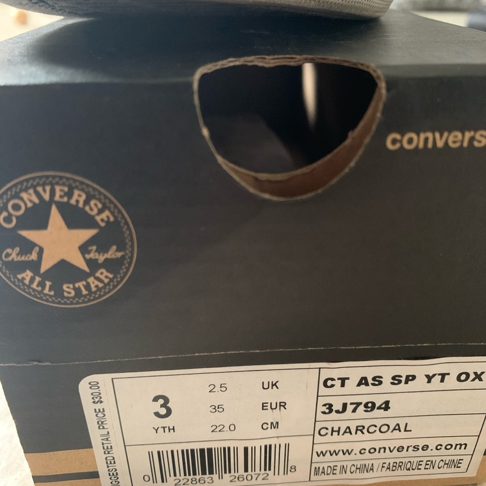 Converse - Picture 4 of 4